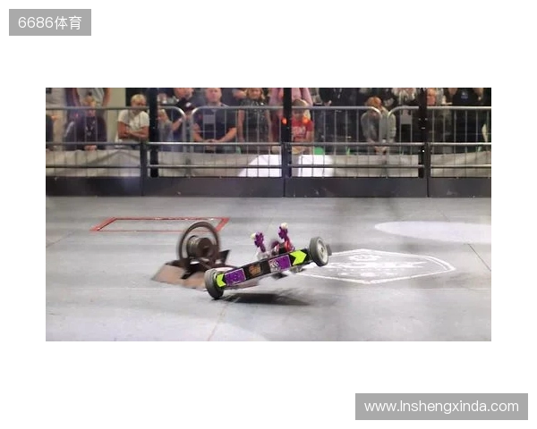 机器人格斗轰鸣2025AEW,RFT极智战甲大赛收官 机器人格斗轰鸣2025AEW,RFT极智战甲大赛收官